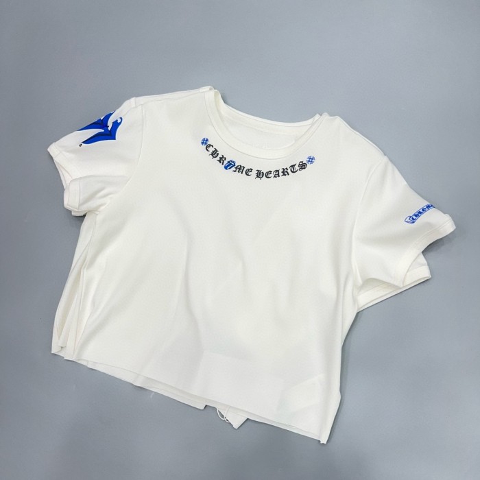1:1 quality version Tongue Logo & Gothic Letter Neck Print White Cropped T-Shirt 2 colors 29096853