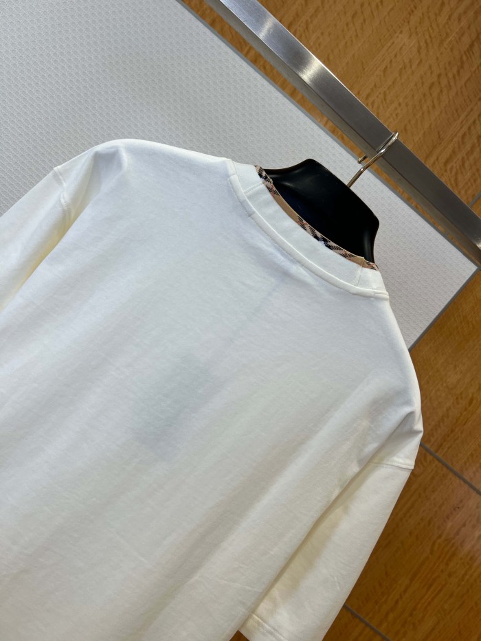 1:1 quality version Classic Plaid Patch Pocket Crewneck T-shirt 2 colors 29105476