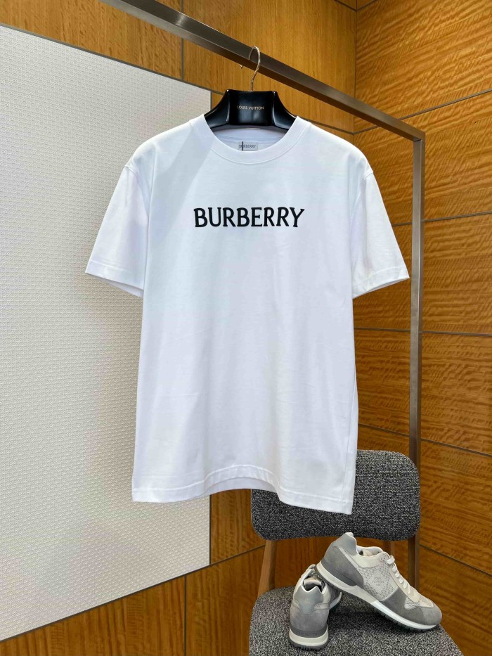 1:1 quality version Burberry Logo Print Cotton Crew Neck T-Shirt 4 colors 29105671