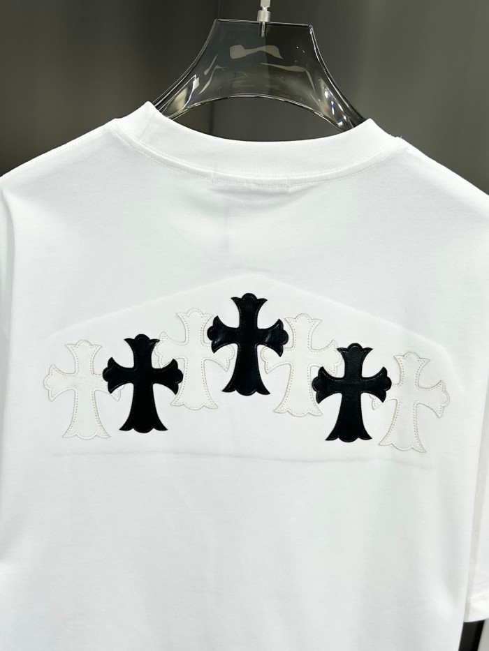 1:1 quality version High-Quality Leather Tag Cross & Sanskrit Print Crewneck T-Shirt 2 colors 29098085