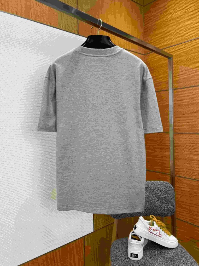 1:1 quality version Classic Letter Embroidered Crewneck T-shirt 2 colors 29105344