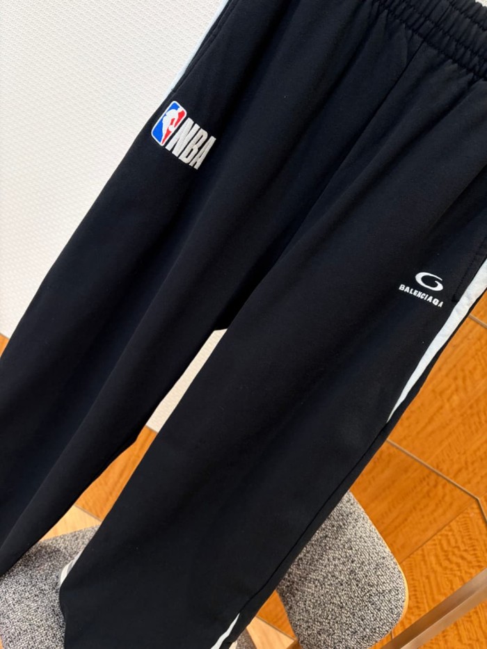 1:1 quality version NBA Co-branded Embroidered Side Stripe Spliced Sweatpants 29093616