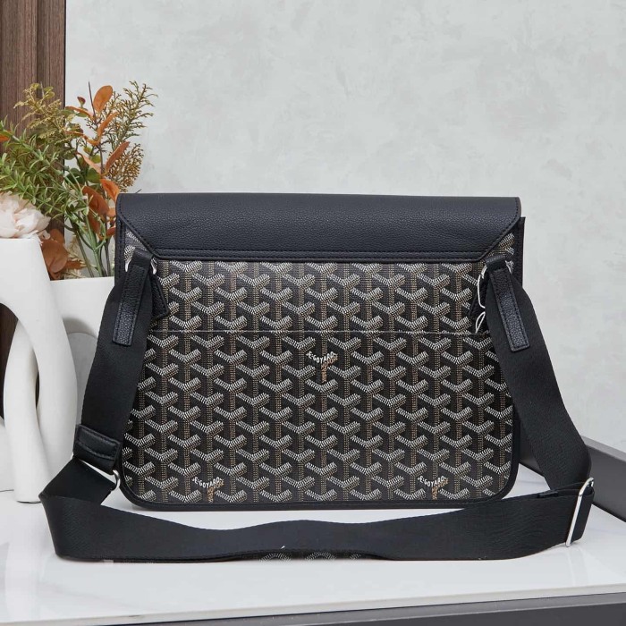 1:1 qualituy verson Adjustable Strap & Flap Closure Coursier Crossbody Messenger 5 colors 29105300