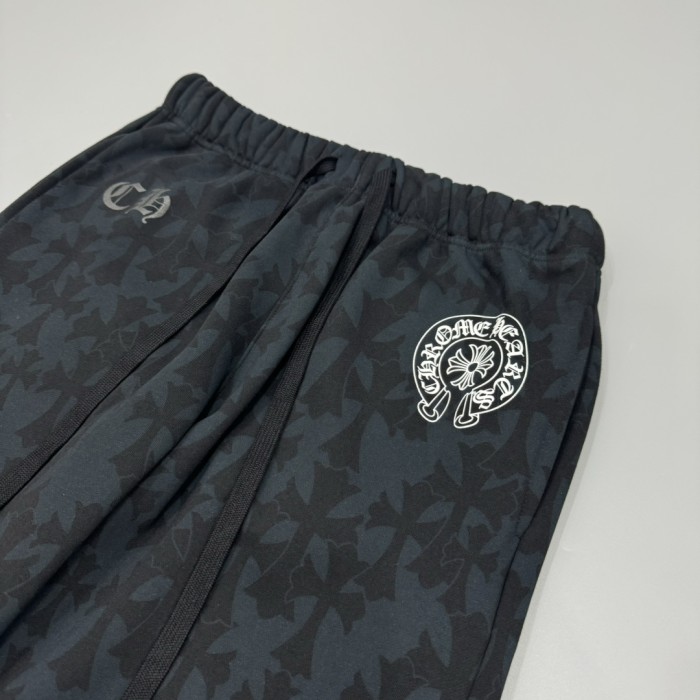1:1 quality version Green Camo Cross & Vertical Gothic Print Jogger Sweatpants 29097769