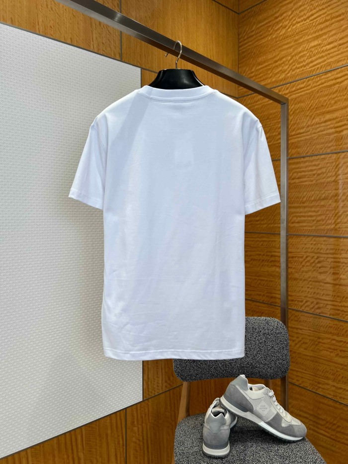 1:1 quality version Burberry Logo Print Cotton Crew Neck T-Shirt 4 colors 29105671