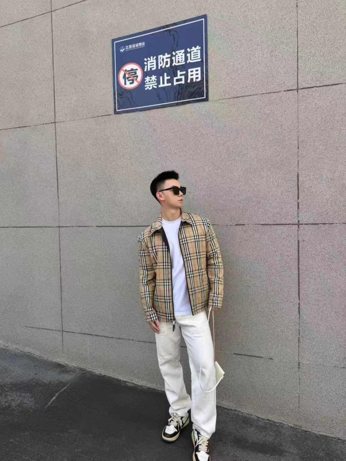 1:1 quality version Classic Plaid Reversible Lapel Windbreaker Water-Resistant Jacket 29105552