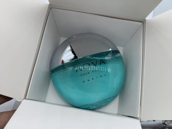 Blue Vivacious Ocean Perfume 28600235