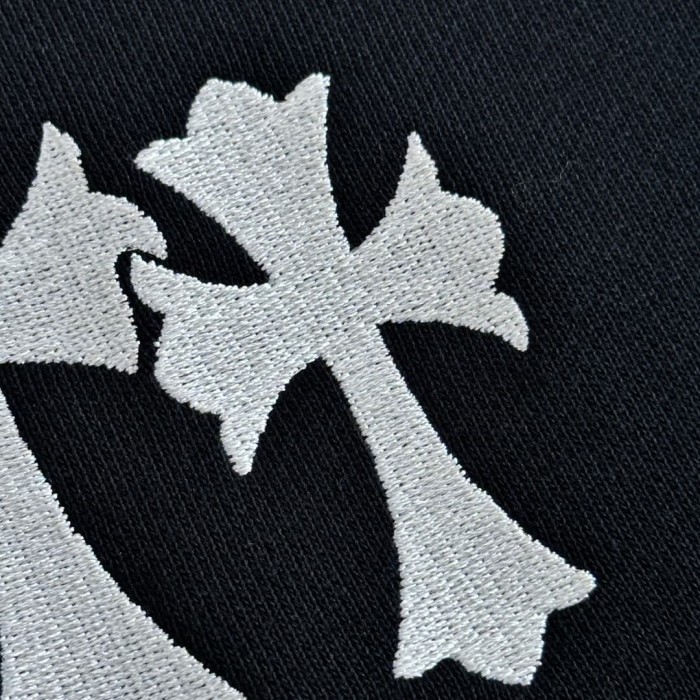 1:1 quality version Heavy-duty Silver Line Cross Embroidery Crew Neck Sweatshirt 29045267