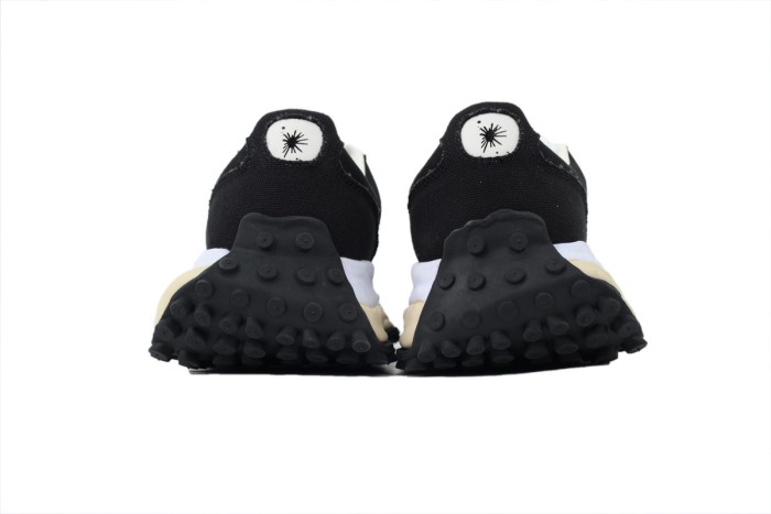 Canvas Wavy Sole Low-top Fashion Sneakers Shoes 4 colors 29030377