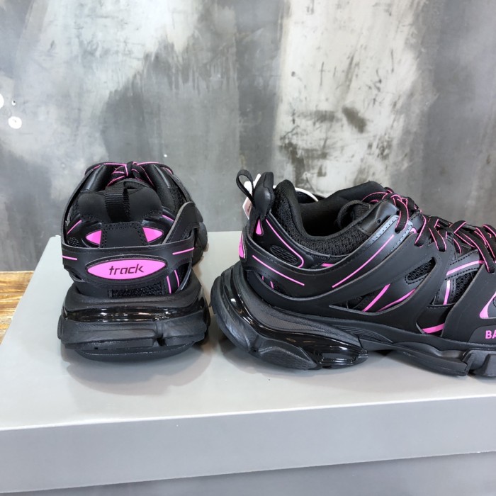 1:1 quality version 28310639 TRACK Black Powder Pink Pops