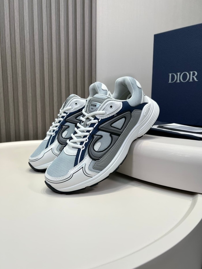 1:1 quality version Leather and mesh fabric patchwork reflective sneakers 35 colors 27736899