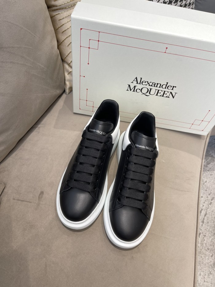 1:1 quality version 28314988 Leather Shoes Tail Logo Printed White Shoes 9 colors