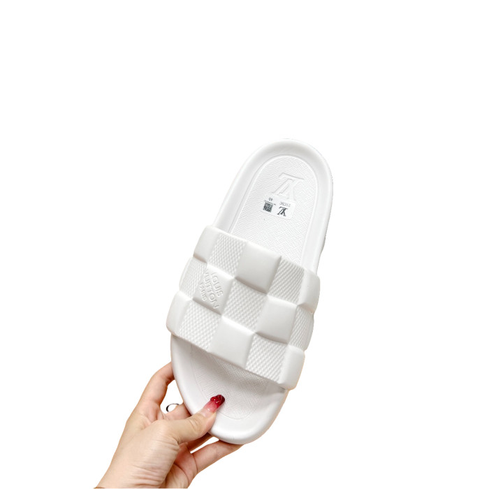 1:1 quality version 27977648 diamond check slippers 3 colors