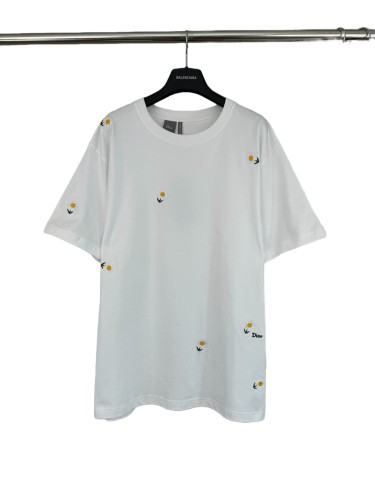 1:1 quality version Daisy Embroidery Badge Crew Neck Tee 28816185