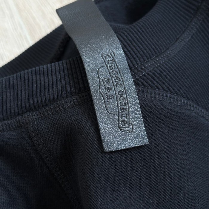 1:1 quality version Heavy-duty Silver Line Cross Embroidery Crew Neck Sweatshirt 29045267
