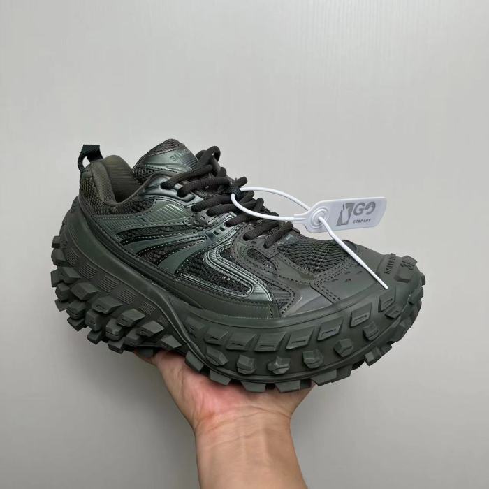 1:1 quality version  Chunky Defender Breathable Mesh Upper Running Shoes 7 colors 29018457