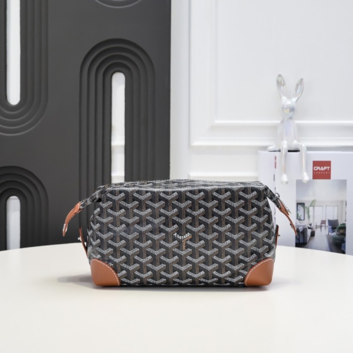 1:1 qualituy verson Spacious Monogram Toiletry Bag Cosmetic Pouch For Travel & Daily Use 7 colors 29092500
