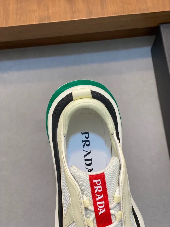 PR@DA@ SNEAKERS   PRD059