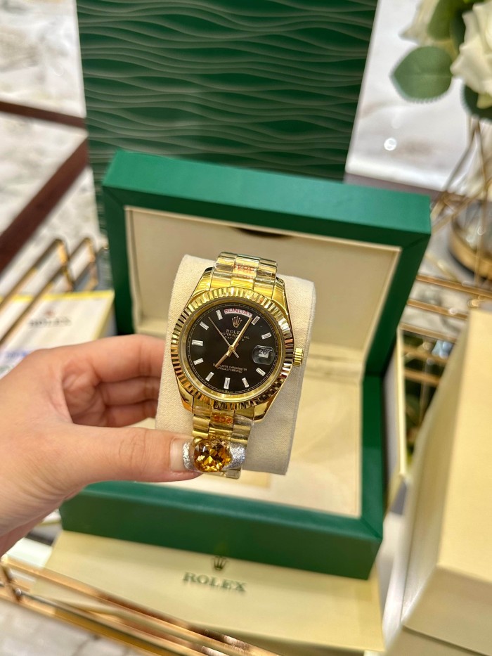 DAY-DATE Mechanical Movement Gold-Tone Steel Strap Watch【Dial diameter：40mm 】28770628