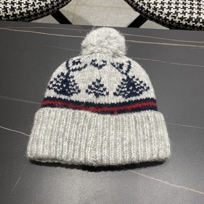 1:1 quality version Christmas Element Colorblocked Knitted Hairball Cold beanie 4 colors