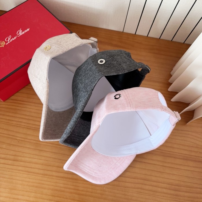 2026 New Arrival High-Quality Solid Color Baseball Cap / Peaked Cap 28933077