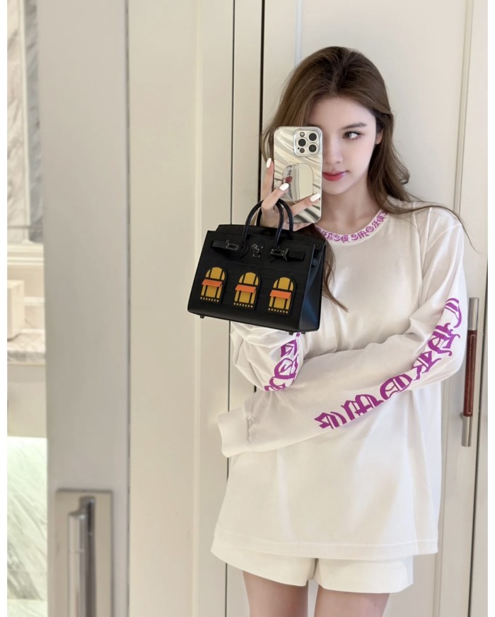 1:1 quality version Rose Sanskrit Letters Printed on Neck Arm Sleeve Long Sleeve T-Shirt