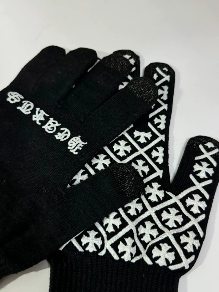 Black and White Cross Gloves 28773729