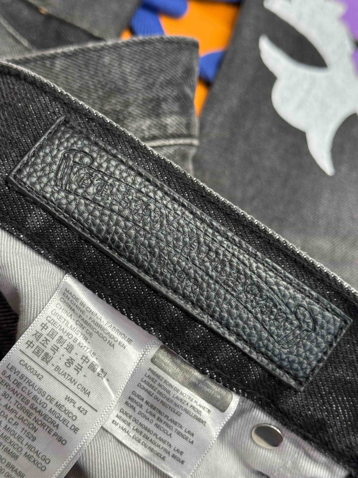 1:1 quality version  Black-Purple Cross Leather Patch Print Jeans 28960875
