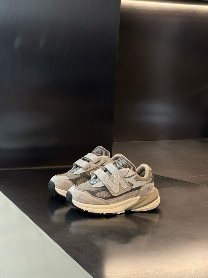 990V6 Hook And Loop Sports Shoes for Kids 5 colors 28999108