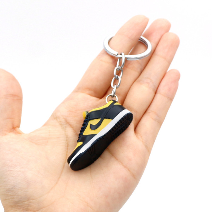 28360388 3D Sneaker Shoe Keychain 54 colors