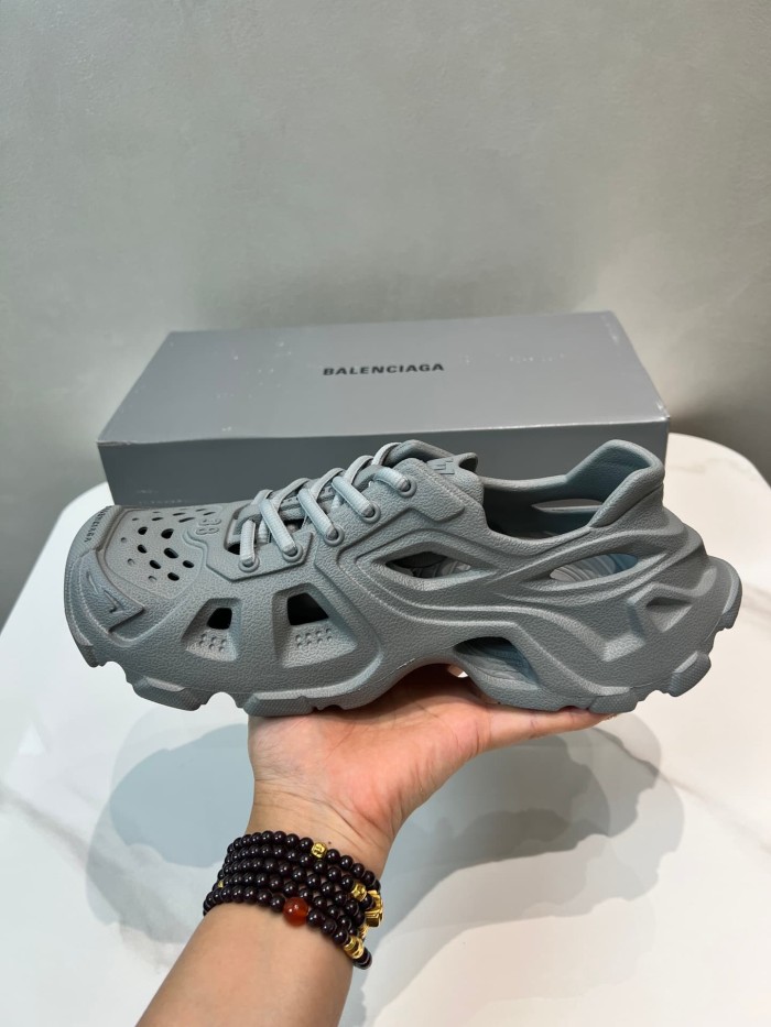 1:1 quality version HD Cutout Sports Style Clogs 6 colors 29027288