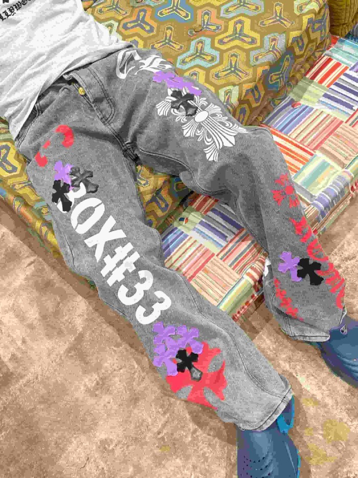1:1 quality version  Cross Letter Print Applique Gold Label Jeans 28960927