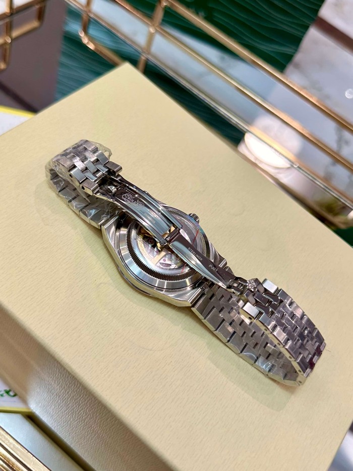 1:1 quality version Land Dweller Mechanical Movement Watch with Aqua Blue Dial 【Dial diameter：40mm 】28770432