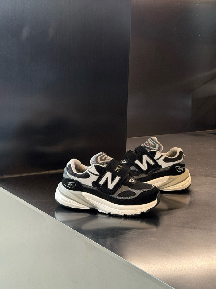 990V6 Hook And Loop Sports Shoes for Kids 5 colors 28999108