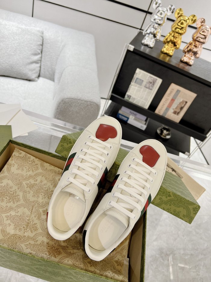 1:1 quality version 28382316 cowhide white shoes 3 colors