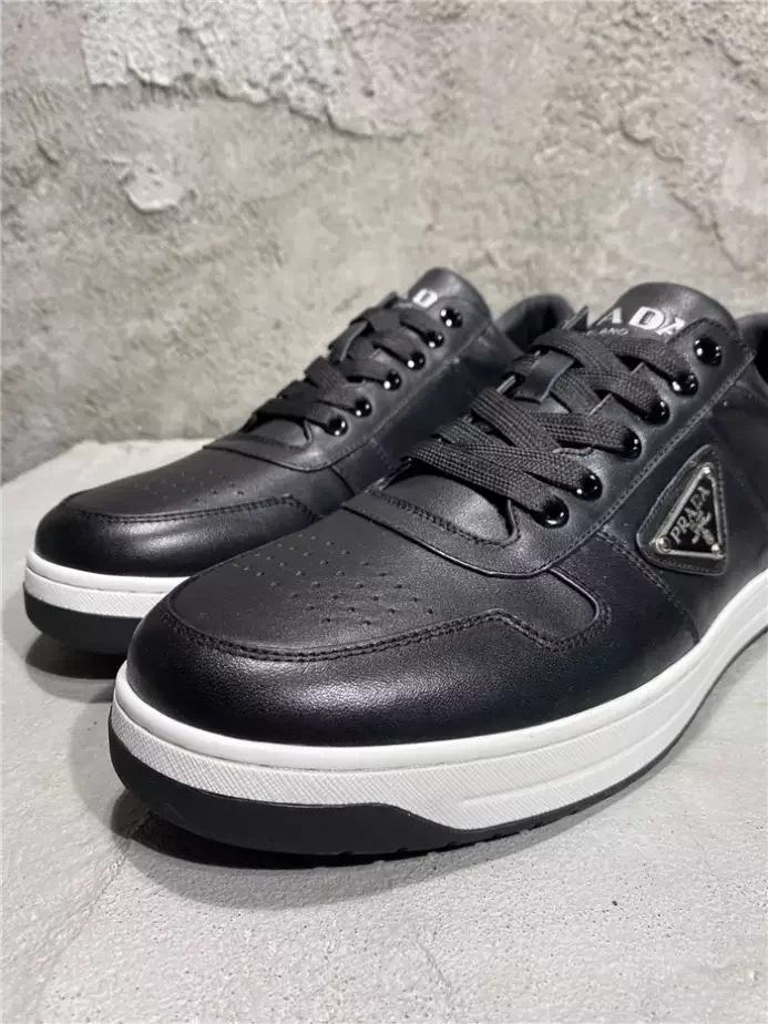 PR@DA@ DOWNTOWN LEATHER SNEAKERS   PRD037