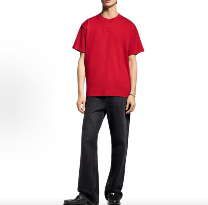 1:1 quality version Embossed Crew Neck T-Shirt 28968188