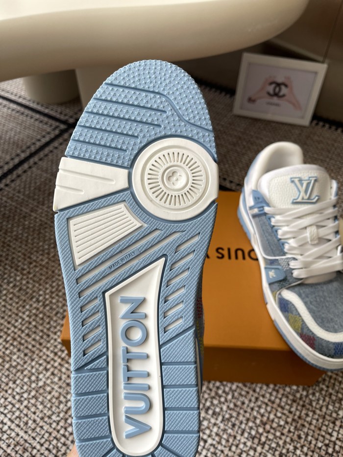 1:1 quality version Trainer Denim Logo Finish Low-Top Sneakers Blue 28599099