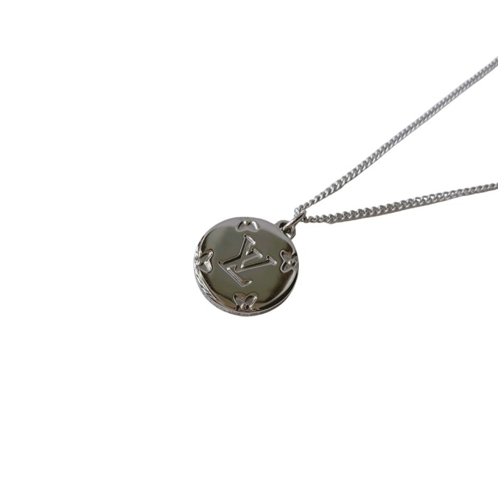 28062119 Ring Pendant Necklace