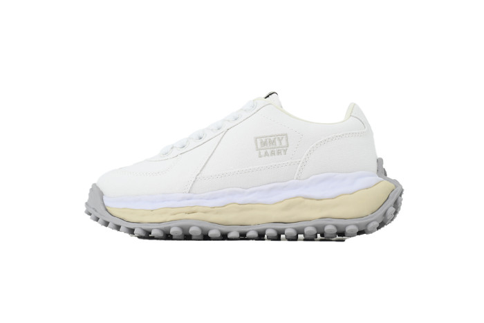 Canvas Wavy Sole Low-top Fashion Sneakers Shoes 4 colors 29030377