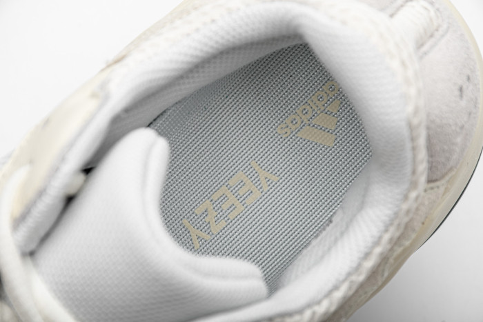 A Y**zy Boost 700 Analog EG7596