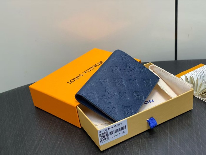 1:1 quality version Letter Embossed Card Holder 28636080