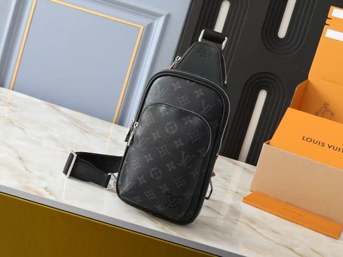 Classic Pattern Zipper Shoulder Bag 28523968