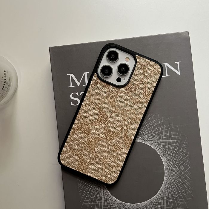 Letter C Pattern Retro Phone Case 4 colors 28678803