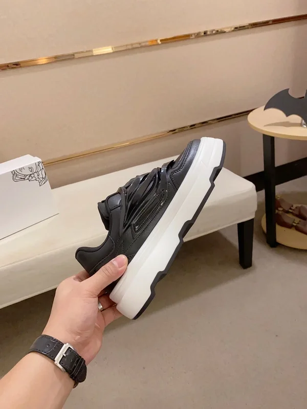 VERS@CE SNEAKERS   VS64
