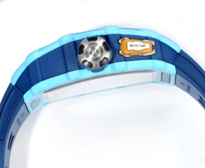 1:1 quality version Integrated Movement Carbon Fiber Case Watch 4 colors【Dial diameter：42mm 】28771531