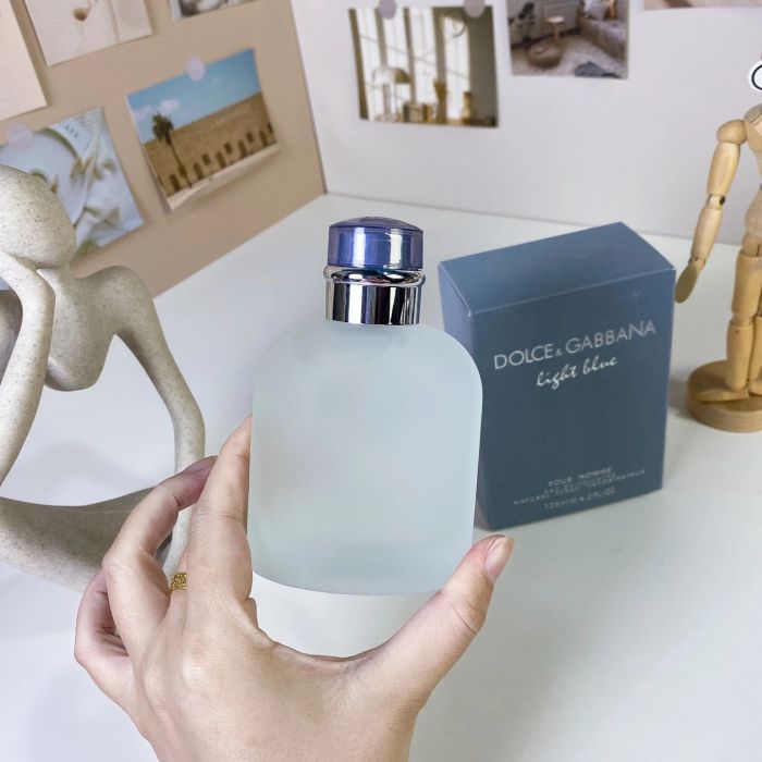 Dolce & Gabbana Light Blue Perfume 28675342