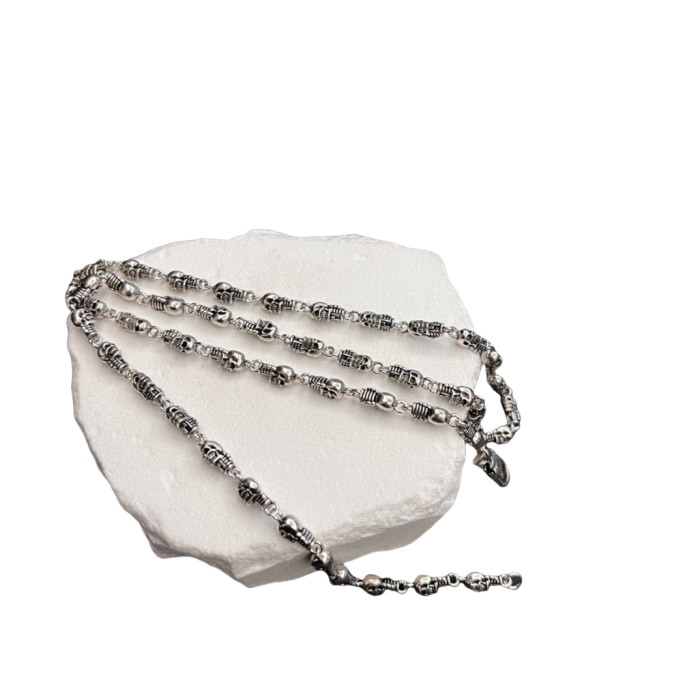 28203296 Heart Skull Pendant Necklace