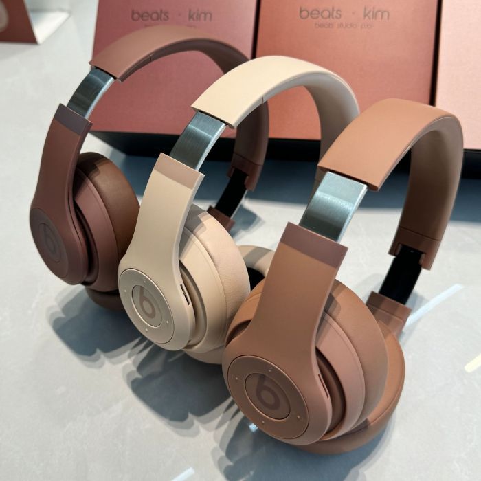 Be@ts x k*m Bluetooth headphone with headband 3 colors 28689746