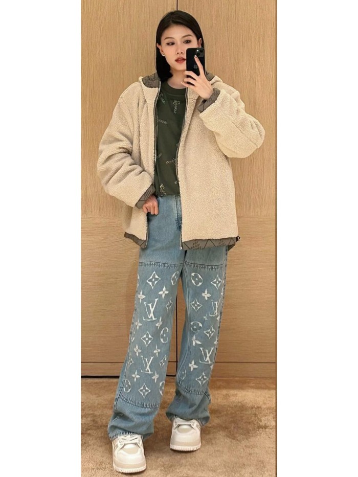 1:1 quality version Boxy White Logo Embroidered Jeans 28687463